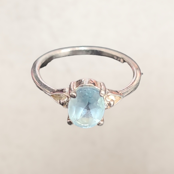 Natural High Quality Aqua Marine Sterling Silver Size 7 - Picture 6 of 6